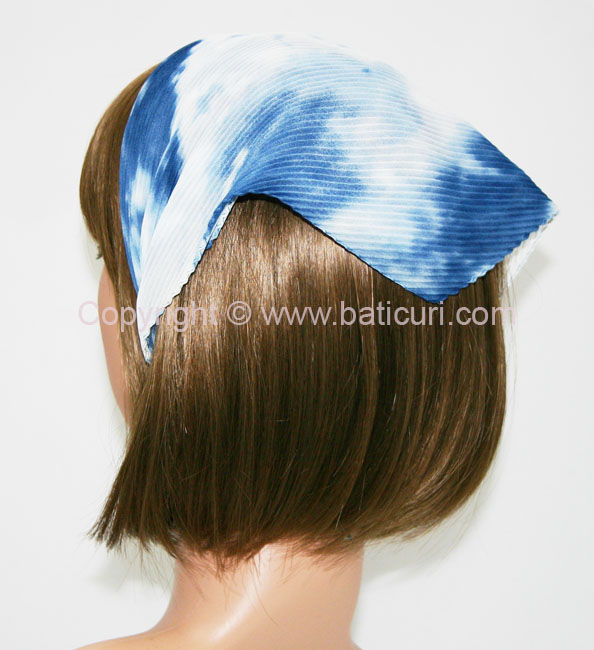 115-81 Italian pleated ombre design-Blue/ivory